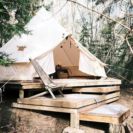 Luxe tent Naawa Nature Camp Korpo